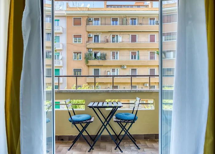 Grand Sapienza Apartment by RHR Roma